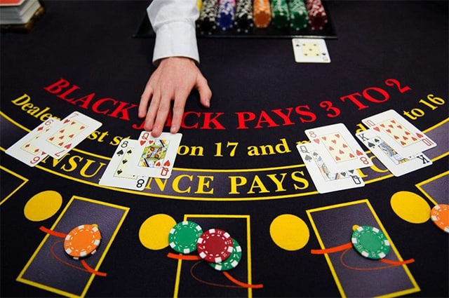 Kiếm lời trong Blackjack cực dễ bằng những chỉ dẫn của chuyên gia